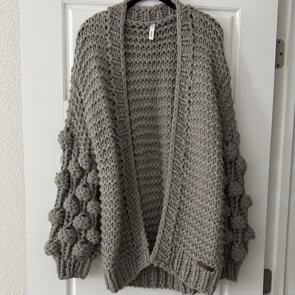 Wishlist Chunky Knit Cardigan in Gray